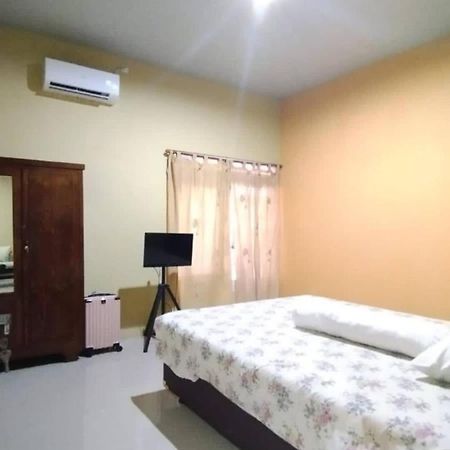 Sadana Villahouse Ngadinegaran Yogyakarta Bagian luar foto