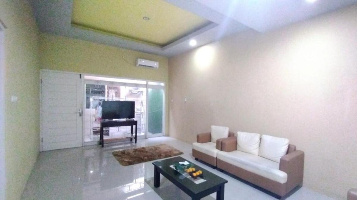 Sadana Villahouse Ngadinegaran Yogyakarta Bagian luar foto